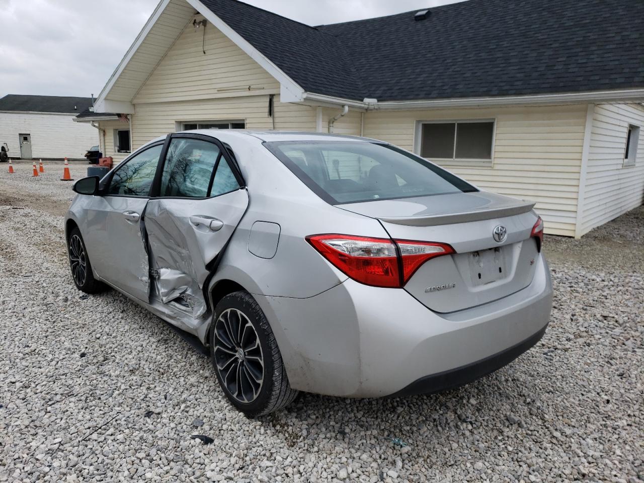 Photo 3 from auction – 2015 TOYOTA COROLLA L with VIN 2T1BURHE5FC463834
