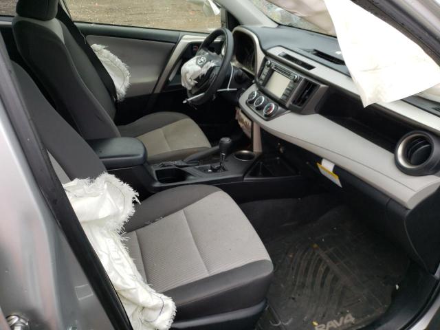 Photo 5 from auction – 2015 TOYOTA RAV4 LE with VIN JTMBFREV6FJ036309