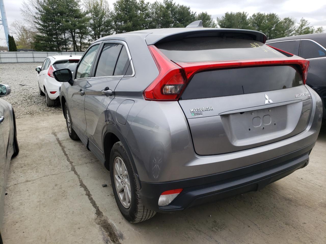 Photo 3 from auction – 2019 MITSUBISHI ECLIPSE CR with VIN JA4AT3AA0KZ045436