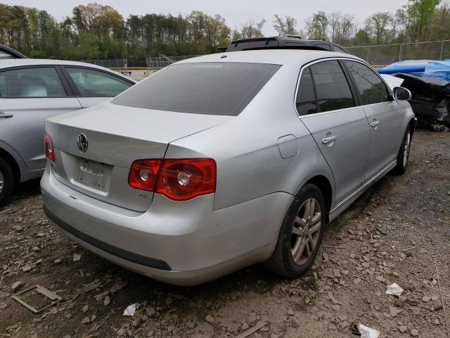 Photo 4 from auction – 2007 VOLKSWAGEN JETTA WOLF with VIN 3VWEF71K17M179554