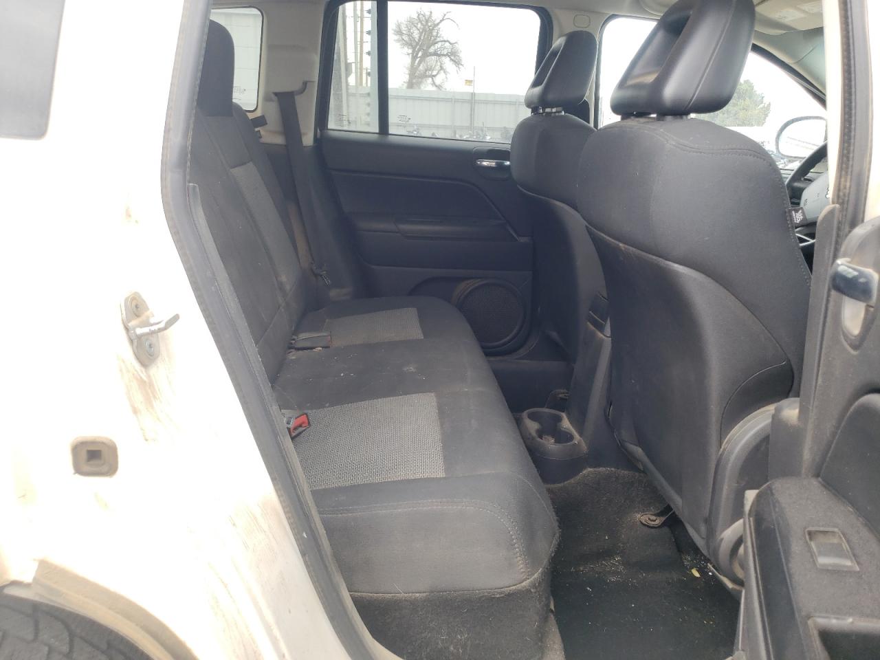 Photo 6 from auction – 2009 JEEP COMPASS SP with VIN 1J4FF47B69D205913