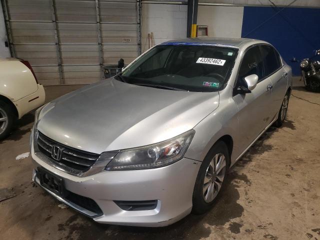 Photo 2 from auction – 2015 HONDA ACCORD with VIN 1HGCR2E33FA057024