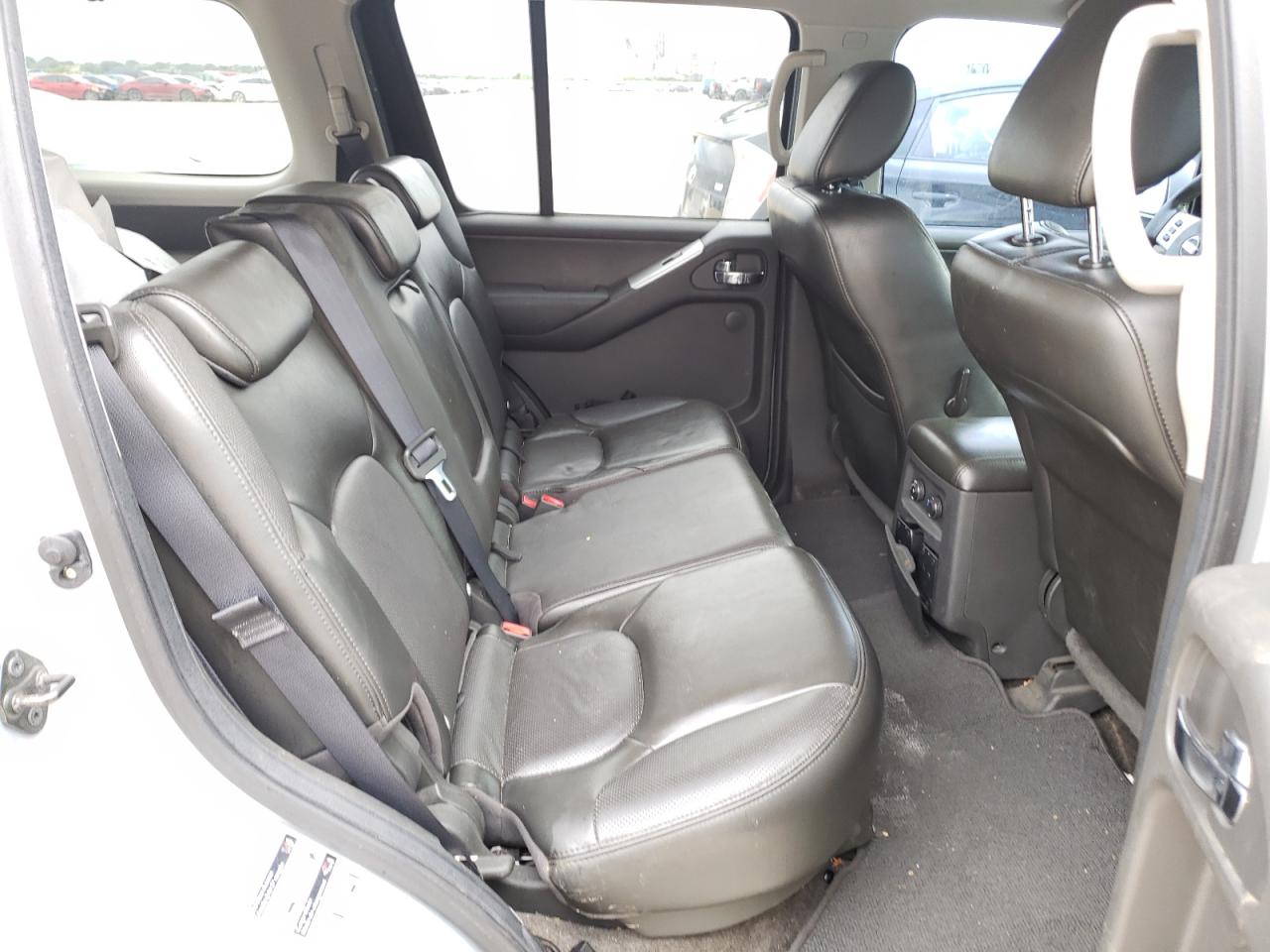 Photo 18 from auction – 2011 NISSAN PATHFINDER with VIN 5N1AR1NN3BC611433