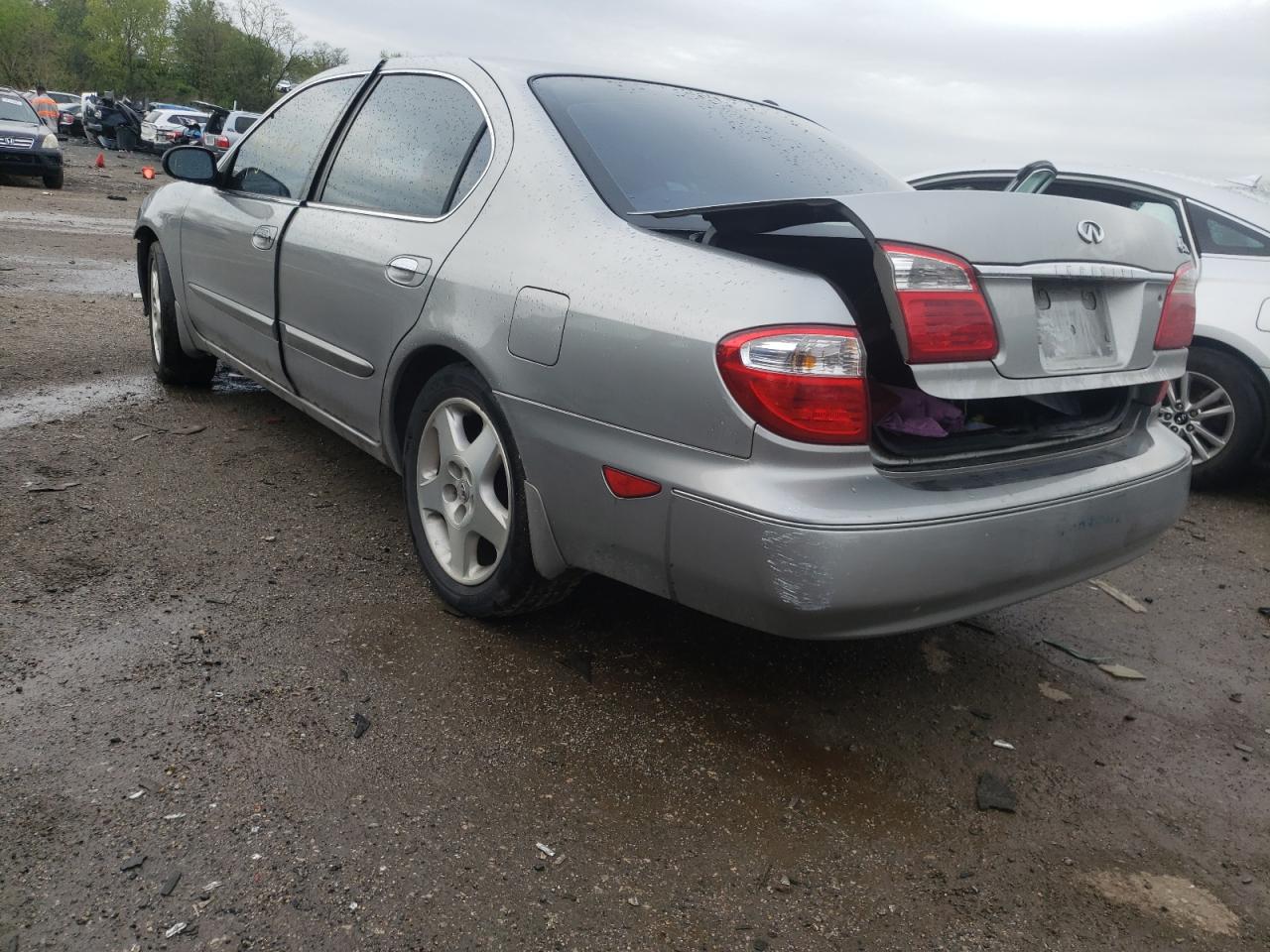 Photo 3 from auction – 2000 INFINITI I30 with VIN JNKCA31AXYT116009