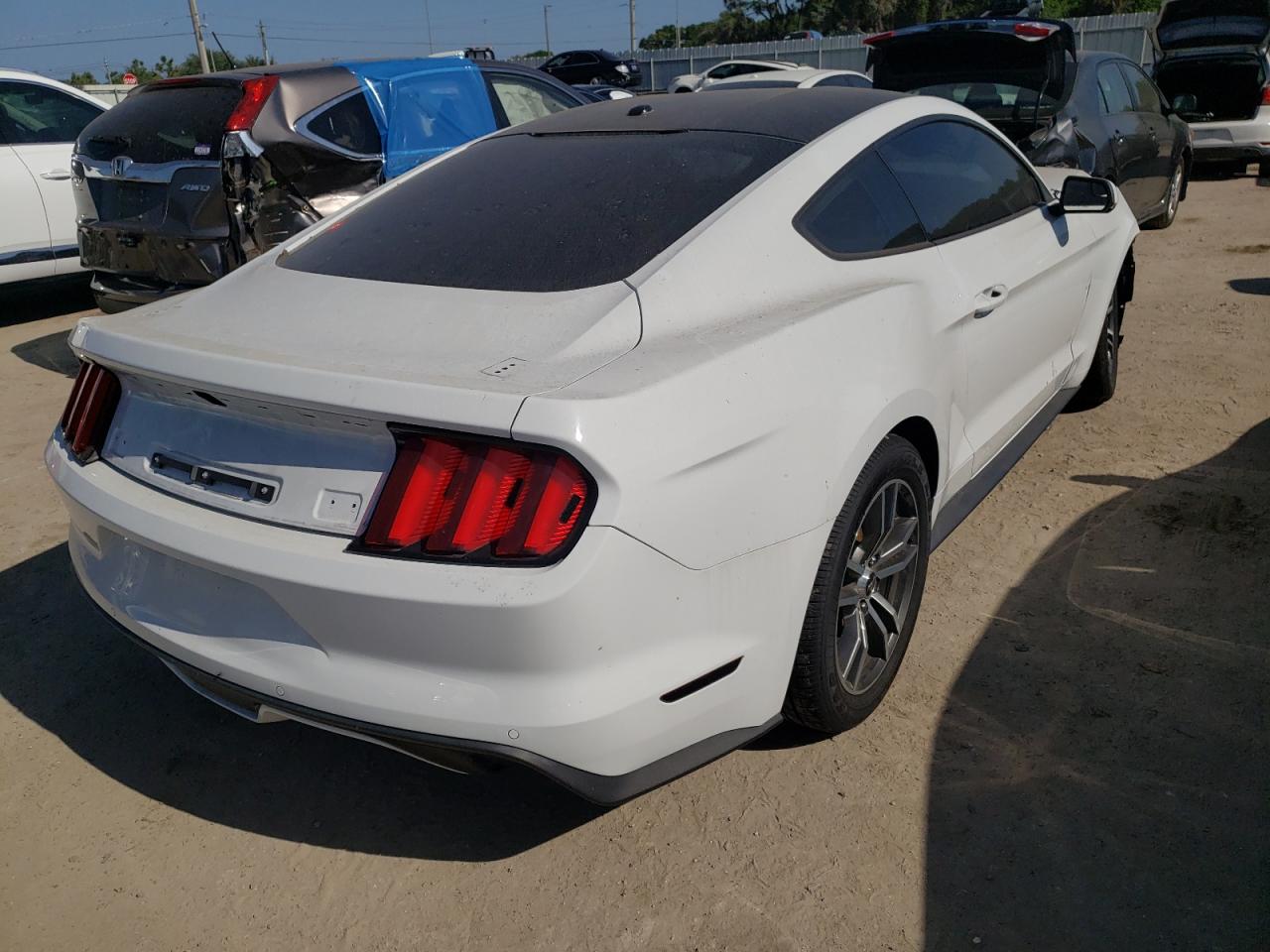 Photo 4 from auction – 2016 FORD MUSTANG with VIN 1FA6P8TH5G5271693