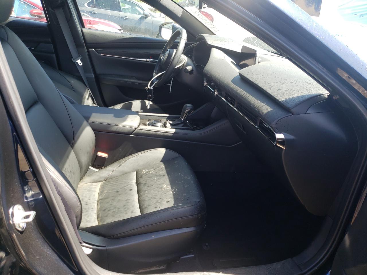 Photo 5 from auction – 2019 MAZDA 3 PREFERRE with VIN JM1BPAMM4K1133252