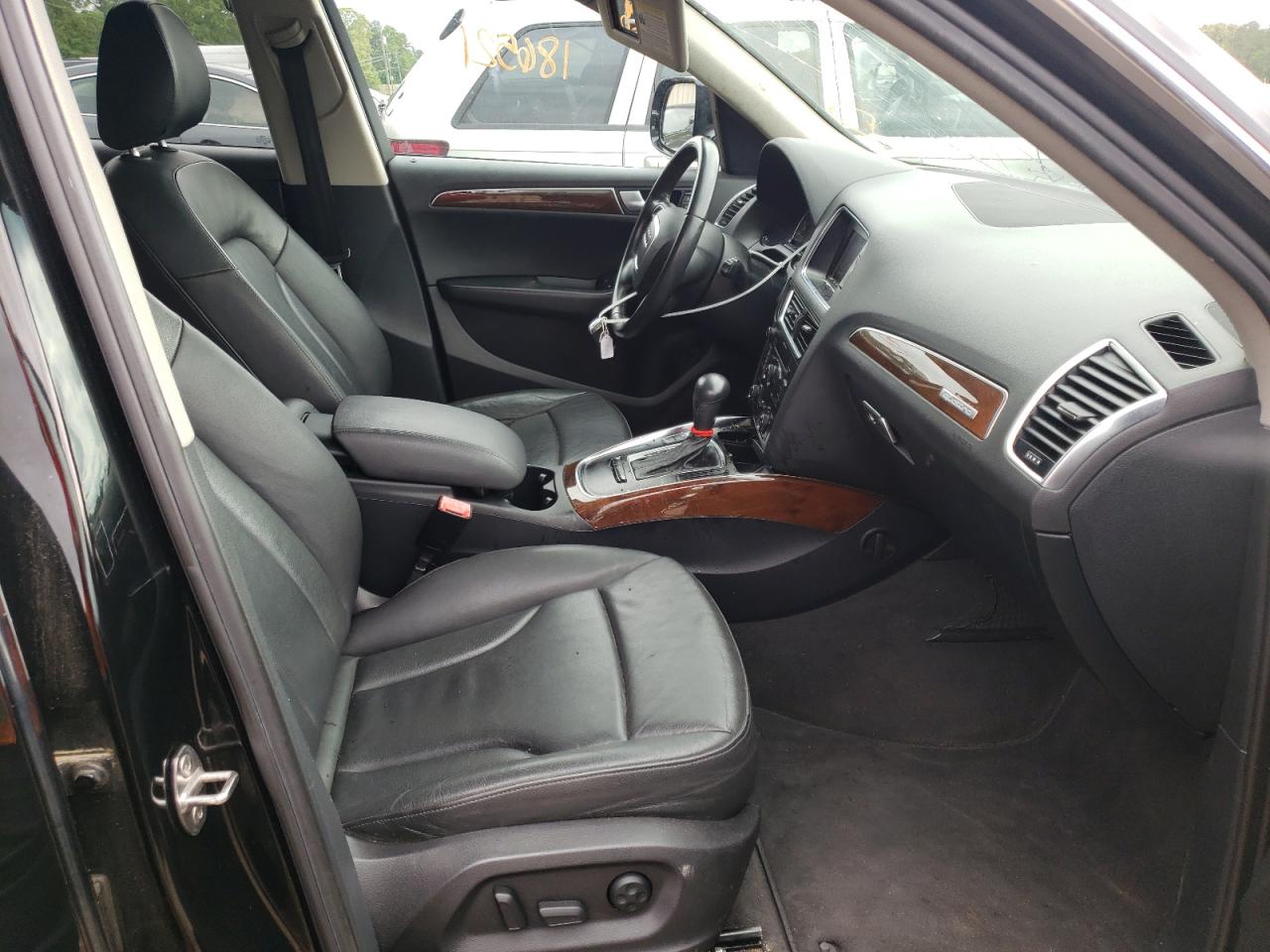 Photo 5 from auction – 2012 AUDI Q5 PREMIUM with VIN WA1CFAFP8CA063314