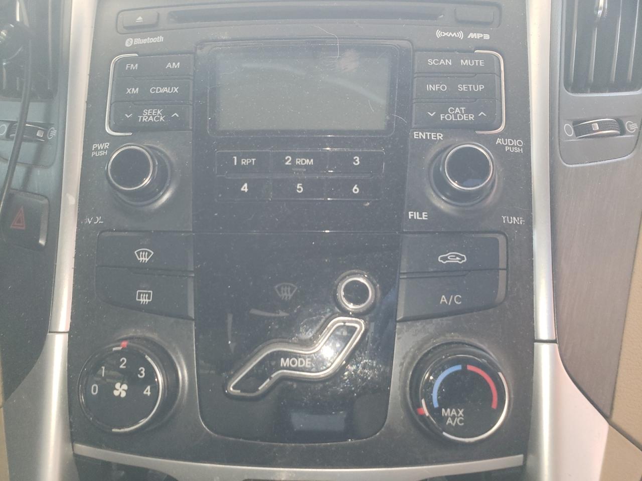 Photo 9 from auction – 2011 HYUNDAI SONATA GLS with VIN 5NPEB4AC6BH244676
