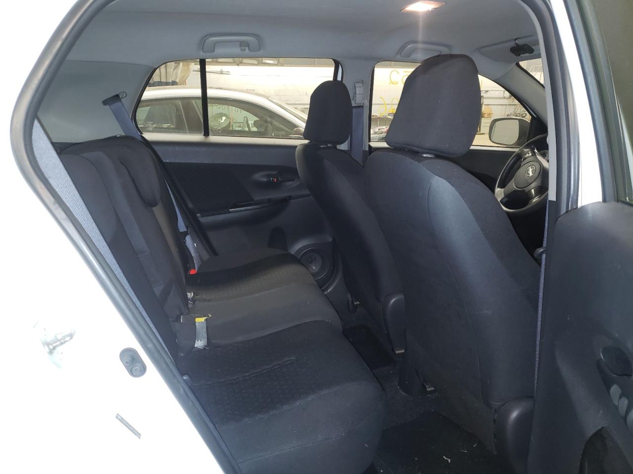 Photo 6 from auction – 2009 TOYOTA SCION XD with VIN JTKKU10449J035582