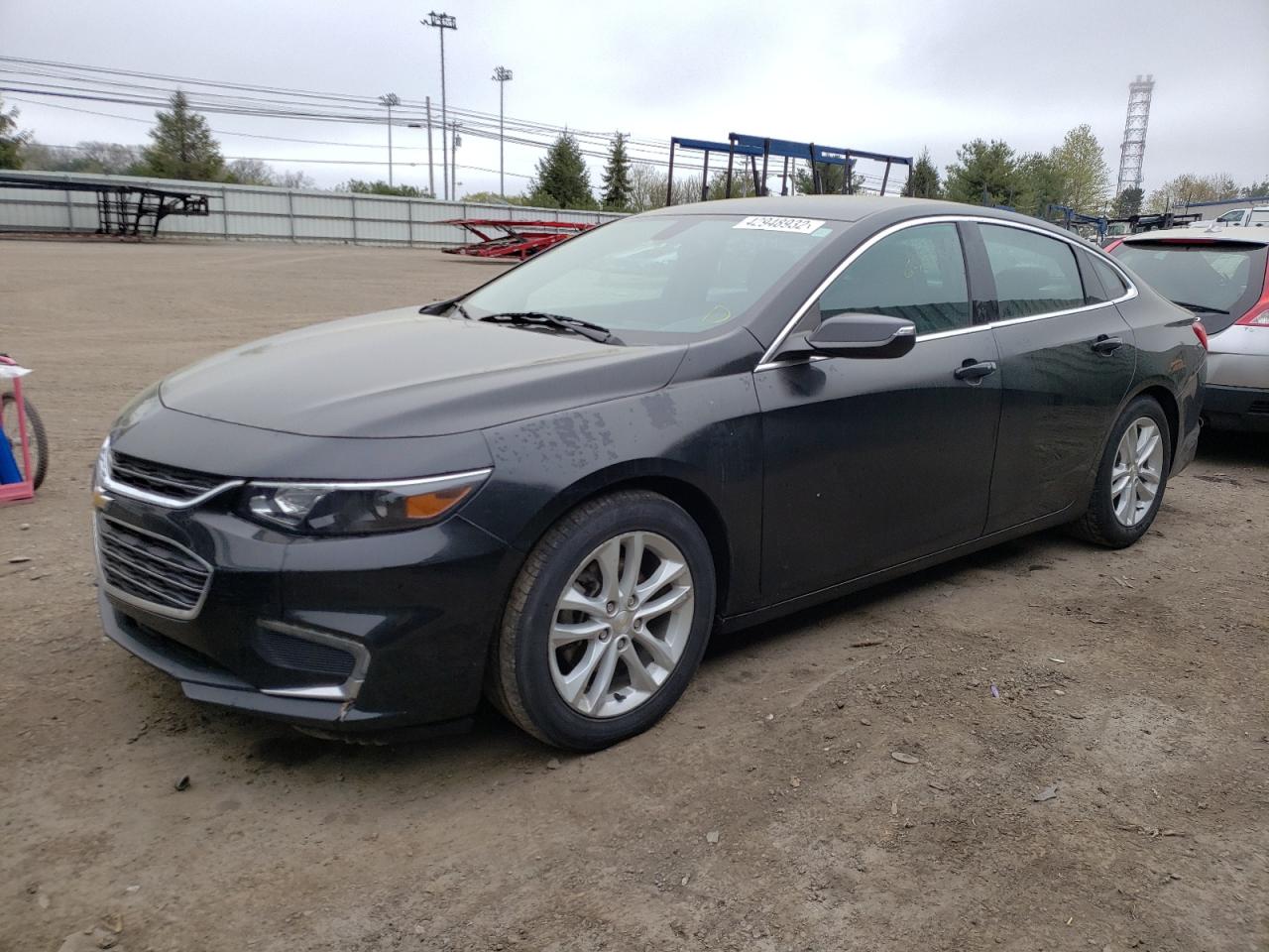 Photo 2 from auction – 2018 CHEVROLET MALIBU LT with VIN 1G1ZD5ST7JF172856