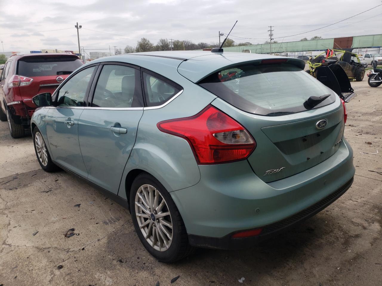 Photo 3 from auction – 2012 FORD FOCUS BEV with VIN 1FAHP3R43CL441944