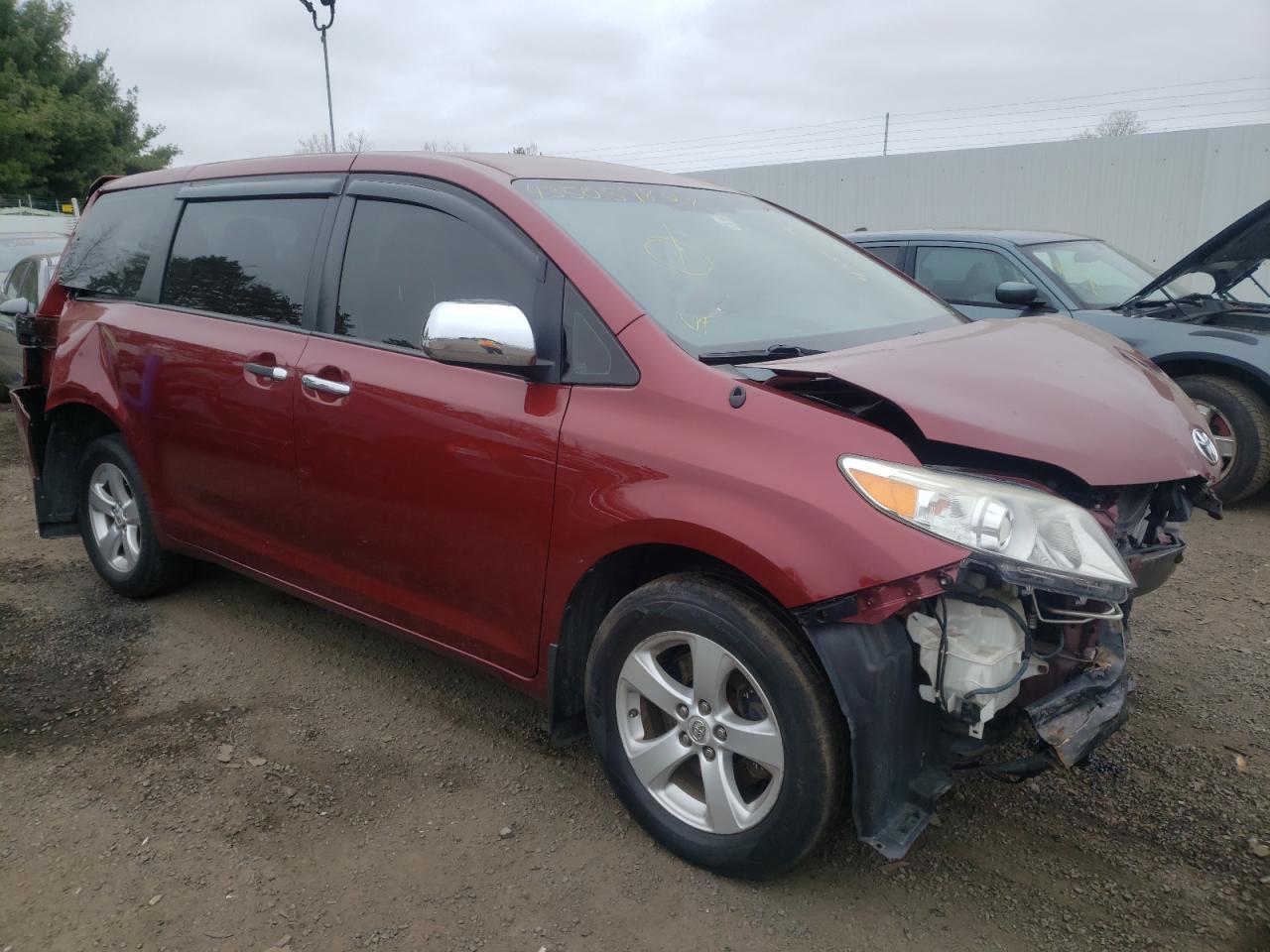 TOYOTA SIENNA BAS 2012 with VIN 5TDKA3DC2CS016021 - Photo from auction