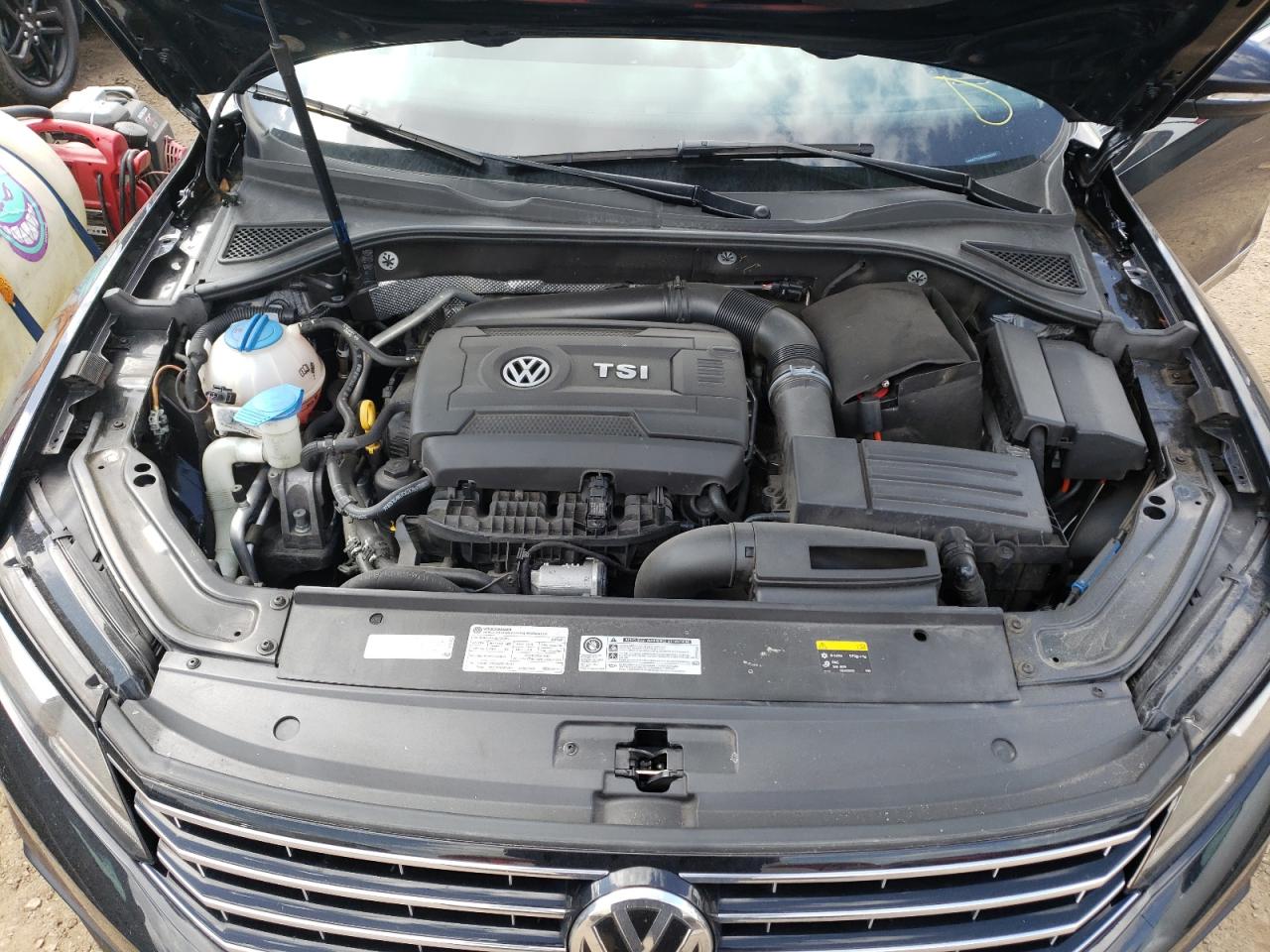 Photo 7 from auction – 2017 VOLKSWAGEN PASSAT S with VIN 1VWAT7A37HC020329