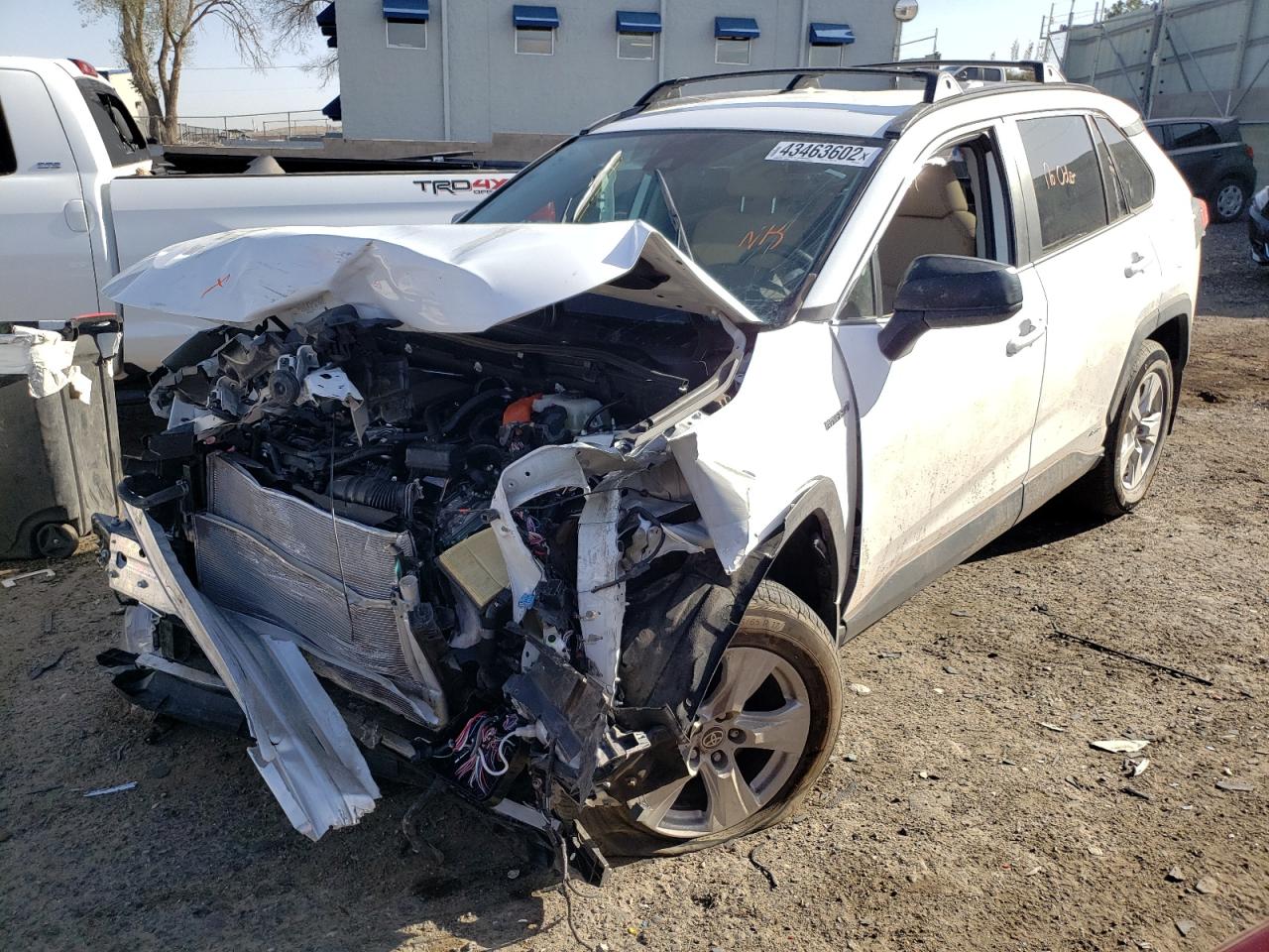 Photo 2 from auction – 2021 TOYOTA RAV4 LE with VIN 4T3LWRFV5MU034679