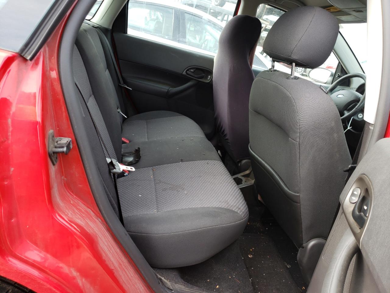 Photo 6 from auction – 2007 FORD FOCUS ZX5 with VIN 1FAHP37N87W332329