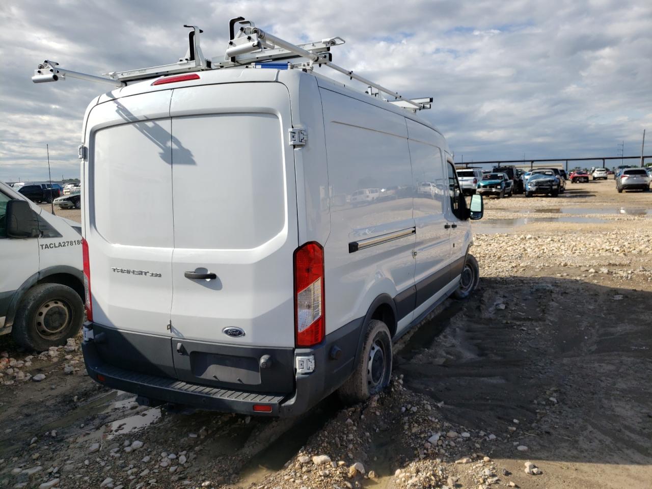 Photo 4 from auction – 2017 FORD TRANSIT T- with VIN 1FTBW2CM3HKB54025