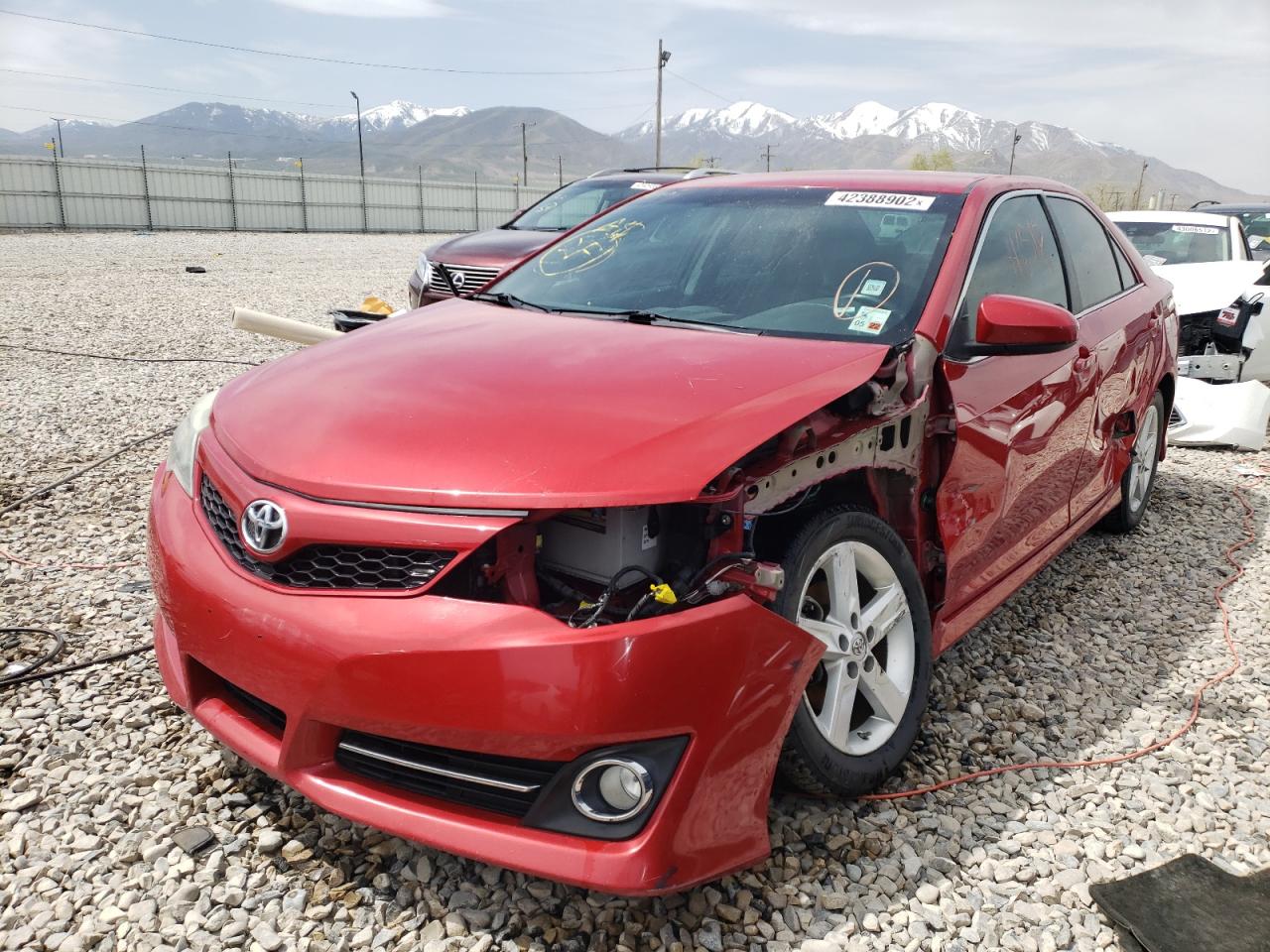 Photo 2 from auction – 2014 TOYOTA CAMRY L with VIN 4T1BF1FK6EU795010