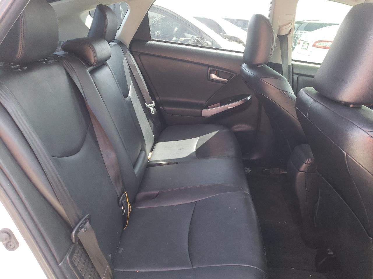 Photo 6 from auction – 2013 TOYOTA PRIUS with VIN JTDKN3DU4D5606189