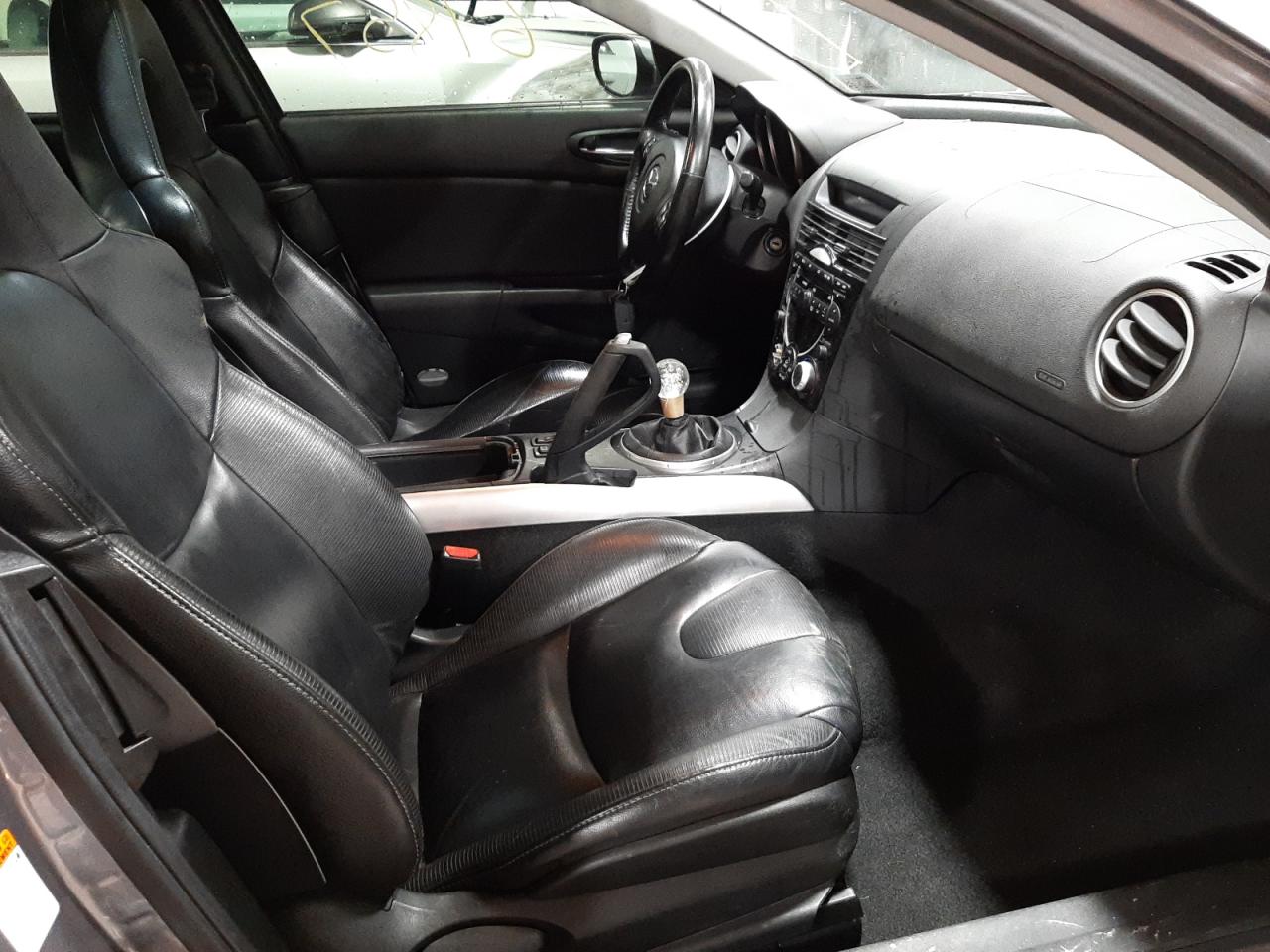 Photo 5 from auction – 2004 MAZDA RX8 with VIN JM1FE173640115144