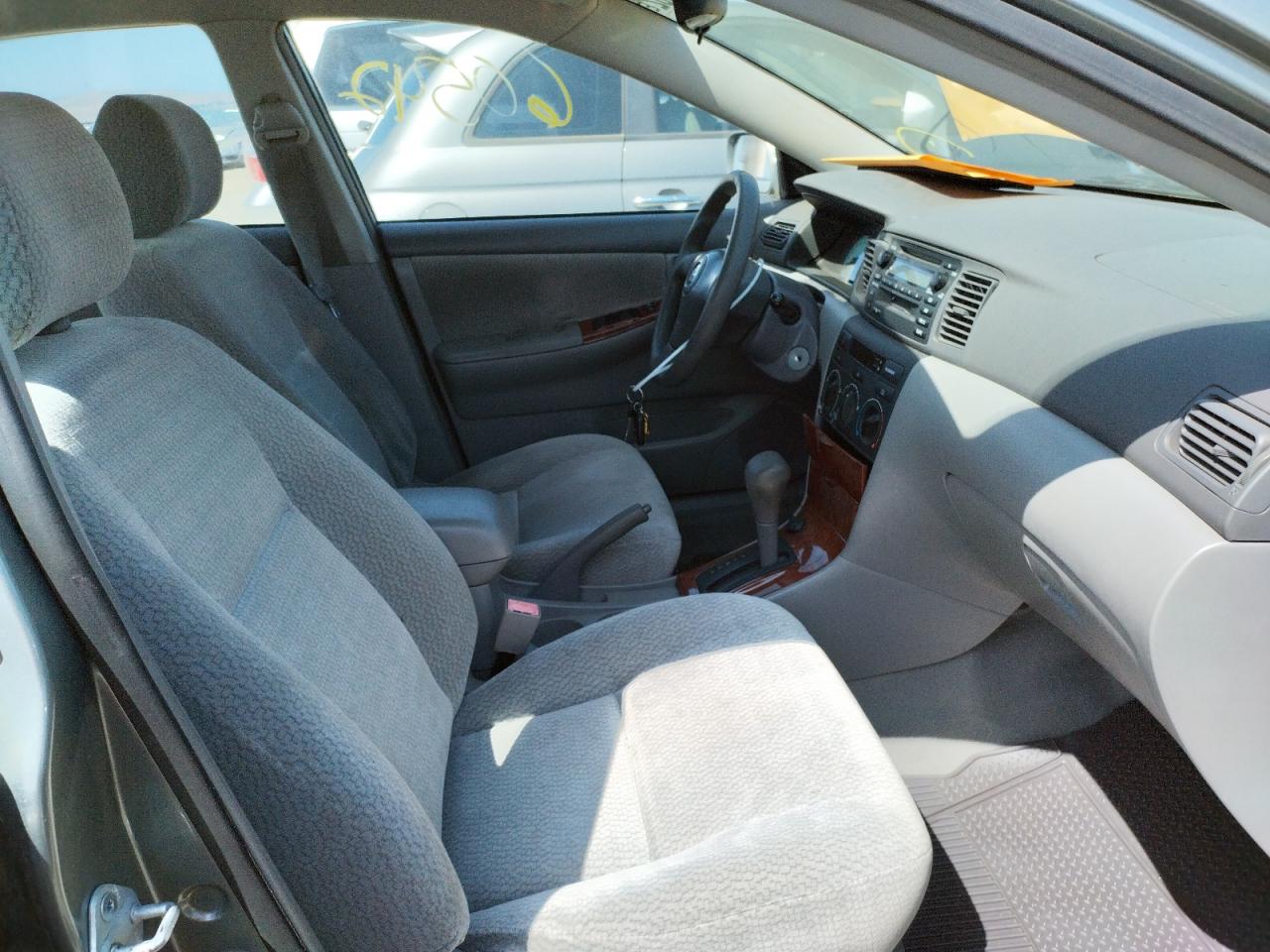 Photo 5 from auction – 2003 TOYOTA COROLLA CE with VIN 1NXBR38EX3Z054463