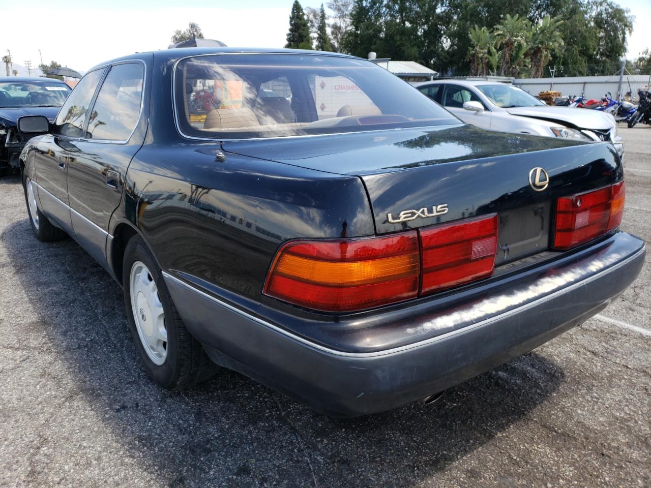 Photo 3 from auction – 1993 LEXUS LS 400 with VIN JT8UF11E8P0185018