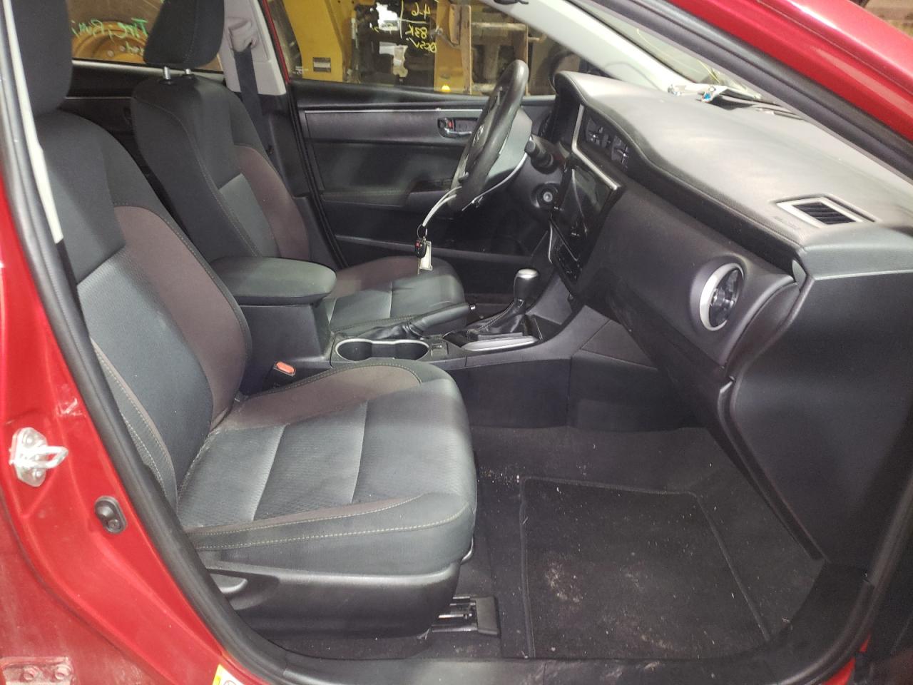 Photo 5 from auction – 2019 TOYOTA COROLLA L with VIN 2T1BURHE7KC233562