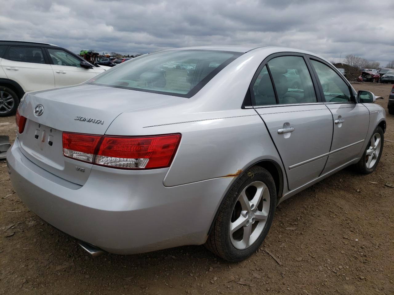 Photo 4 from auction – 2007 HYUNDAI SONATA SE with VIN 5NPEU46F47H182926