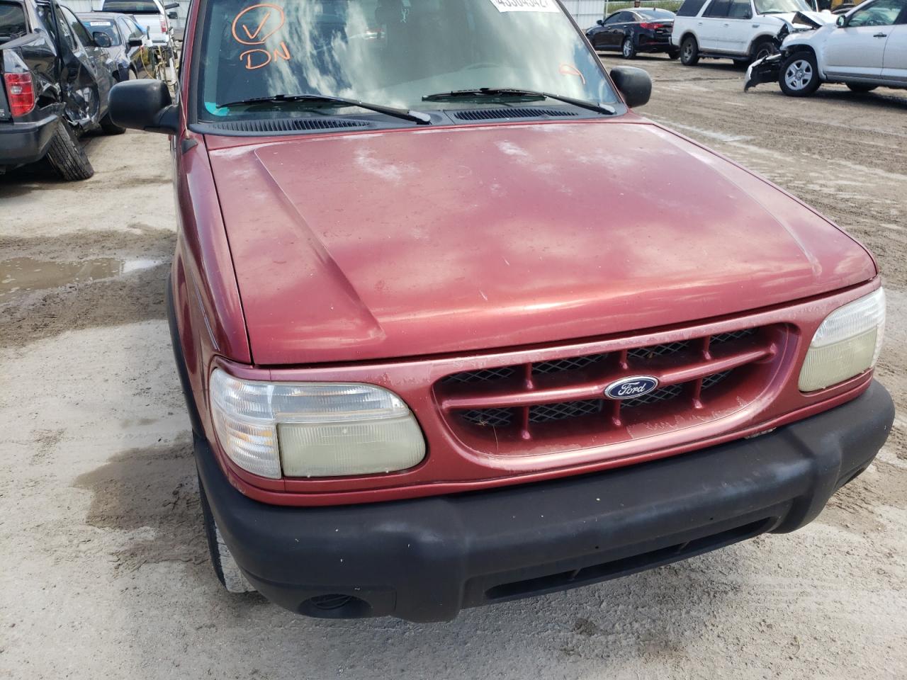 Photo 9 from auction – 2000 FORD EXPLORER S with VIN 1FMYU60E5YUB06966