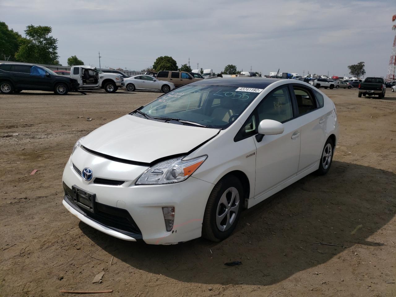 Photo 2 from auction – 2013 TOYOTA PRIUS with VIN JTDKN3DU3D5629737