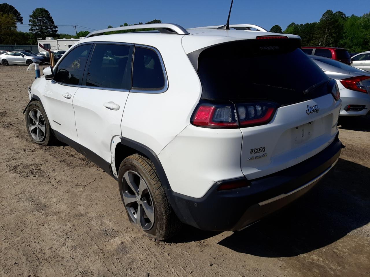 Photo 3 from auction – 2019 JEEP CHEROKEE L with VIN 1C4PJMDNXKD124099