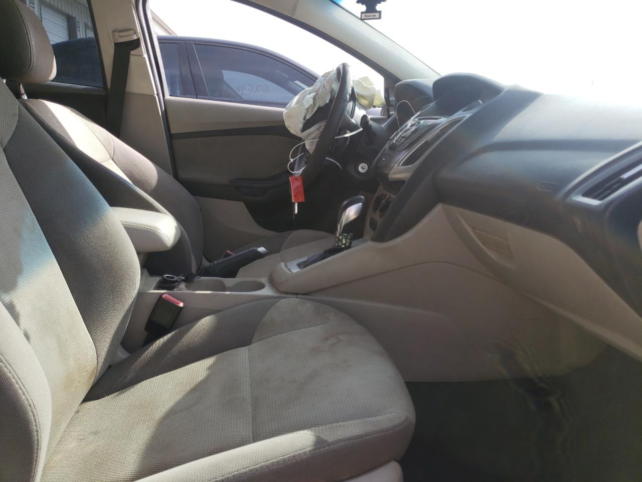 Photo 5 from auction – 2012 FORD FOCUS SE with VIN 1FAHP3F25CL132799