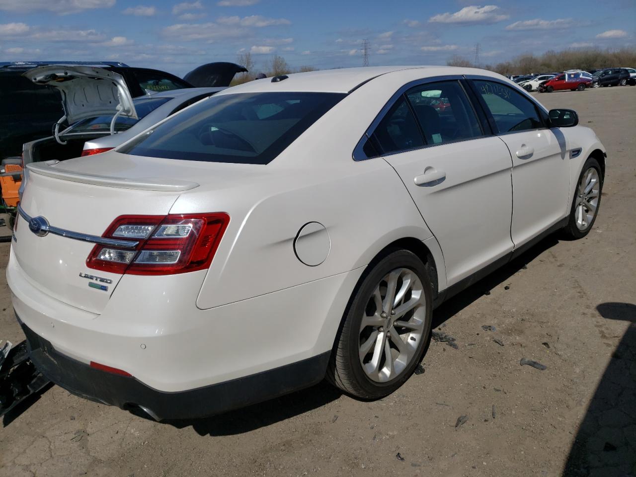 Photo 4 from auction – 2018 FORD TAURUS LIM with VIN 1FAHP2J86JG132998