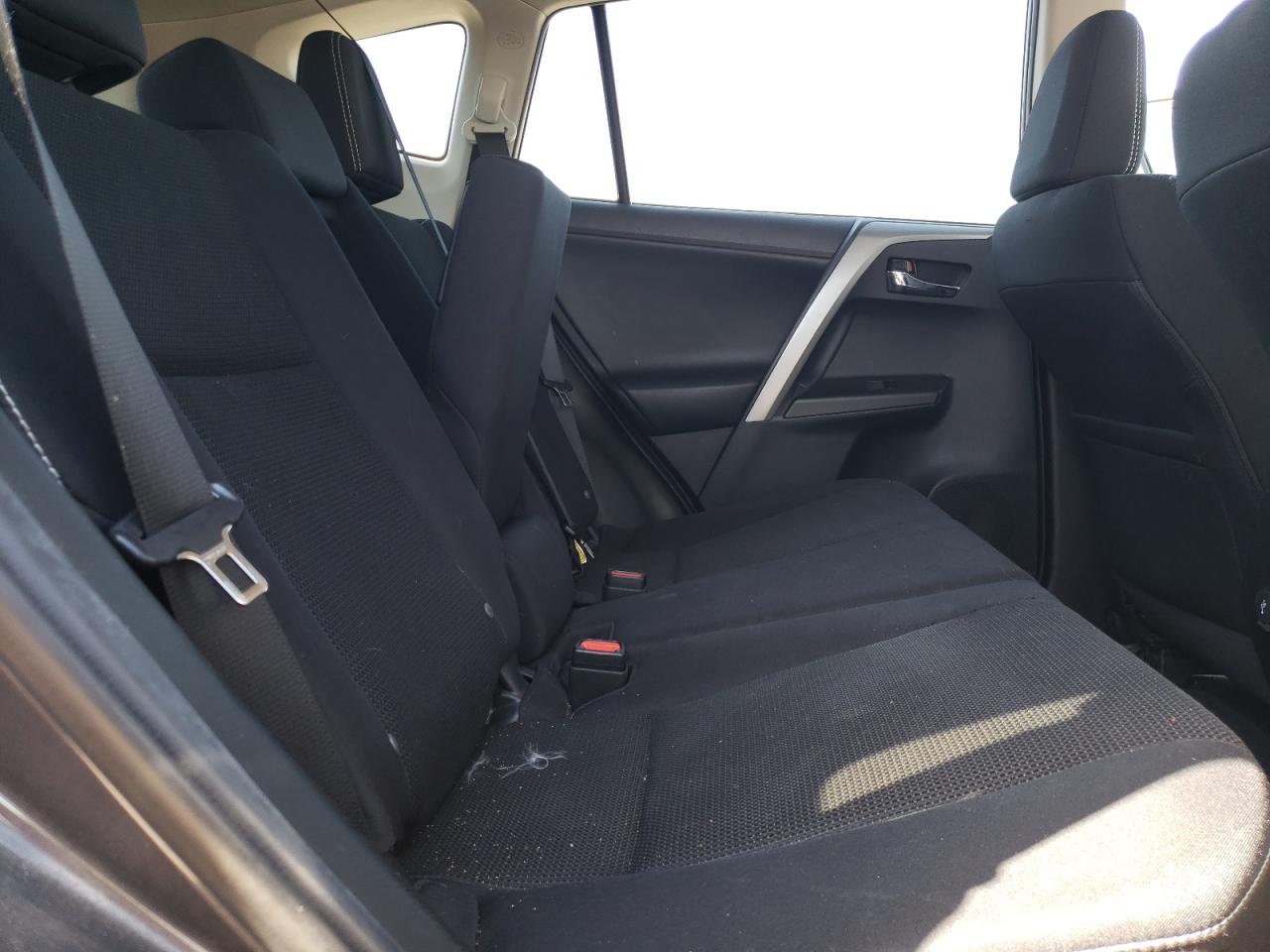 Photo 6 from auction – 2018 TOYOTA RAV4 ADVEN with VIN 2T3WFREV8JW428168