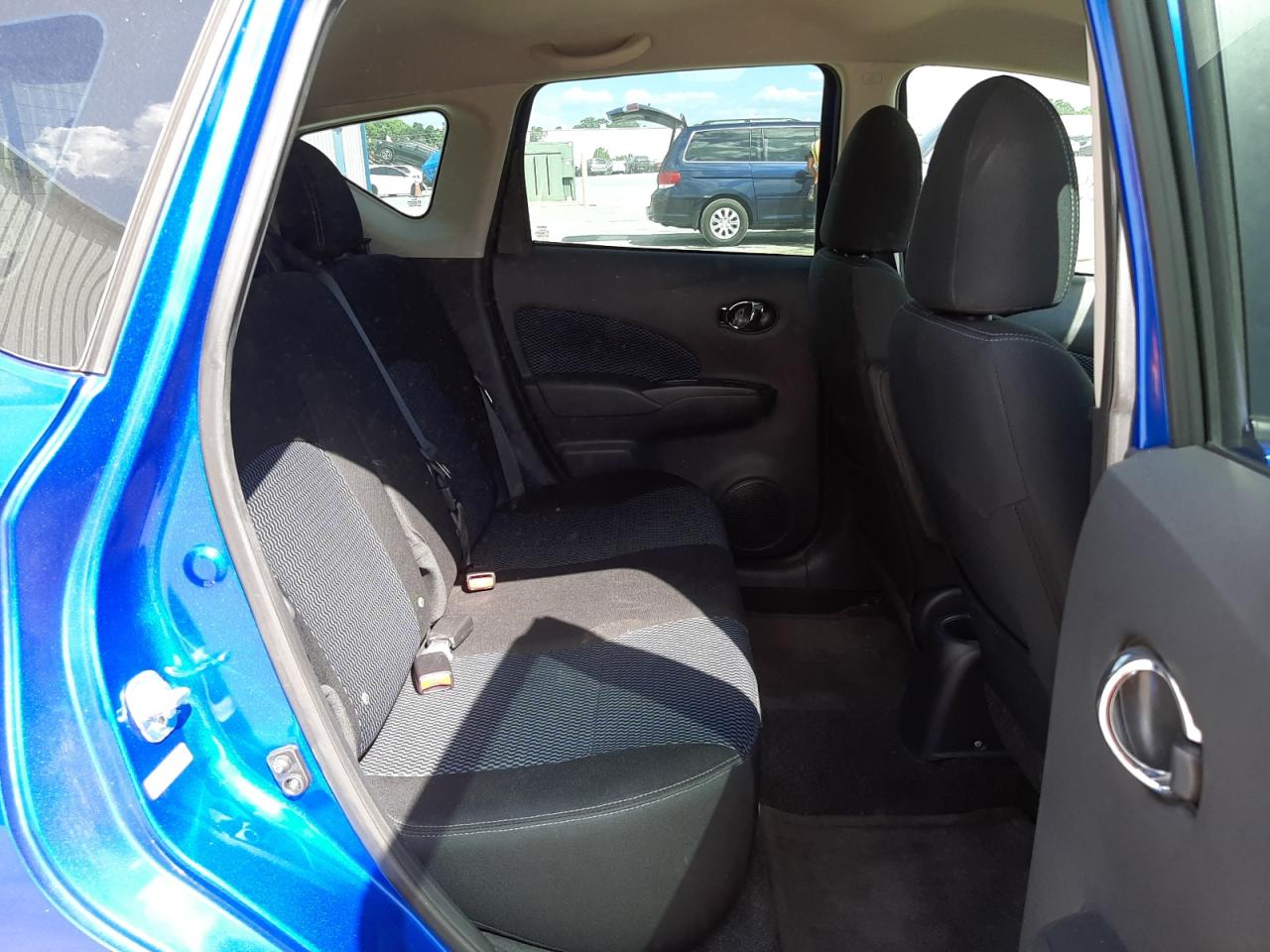 Photo 6 from auction – 2015 NISSAN VERSA NOTE with VIN 3N1CE2CP9FL436010