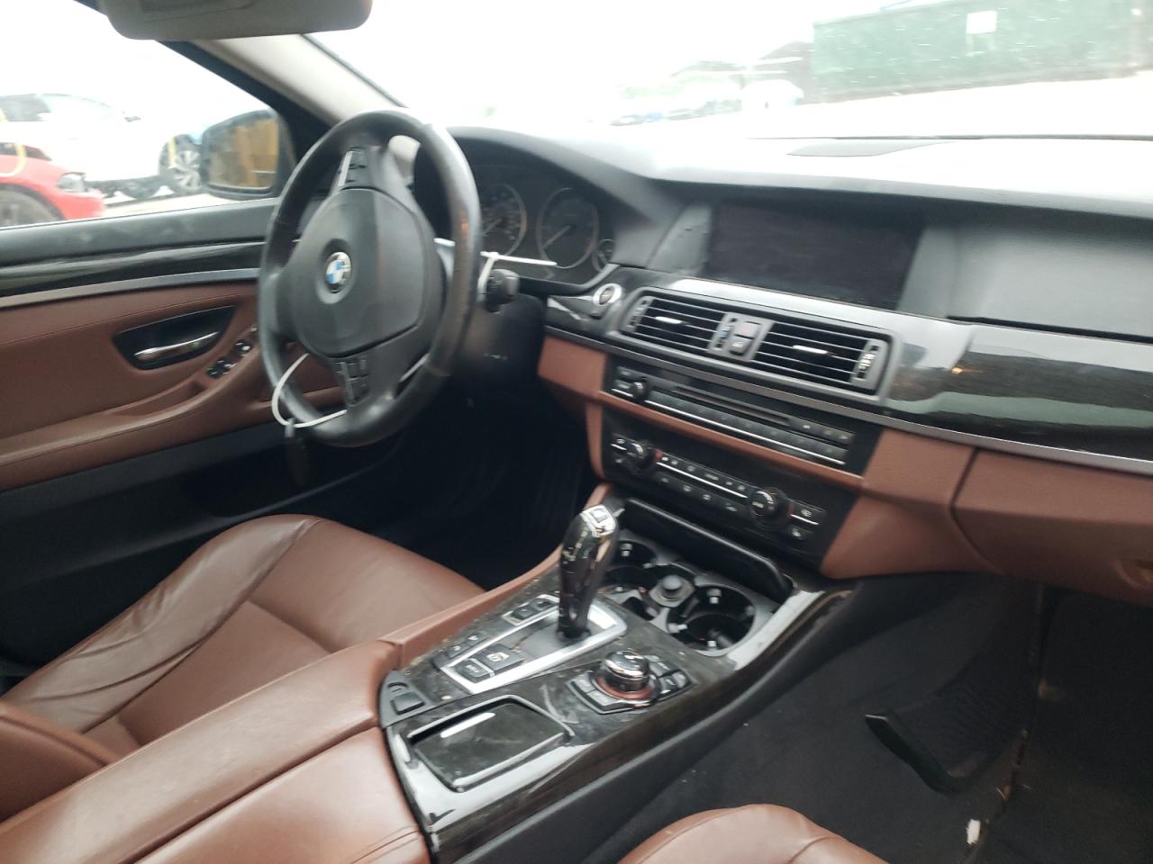 Photo 9 from auction – 2012 BMW 528 XI with VIN WBAXH5C50CDW04461
