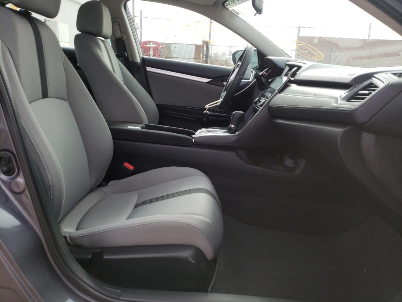 Photo 5 from auction – 2018 HONDA CIVIC EX with VIN 2HGFC2F77JH537416
