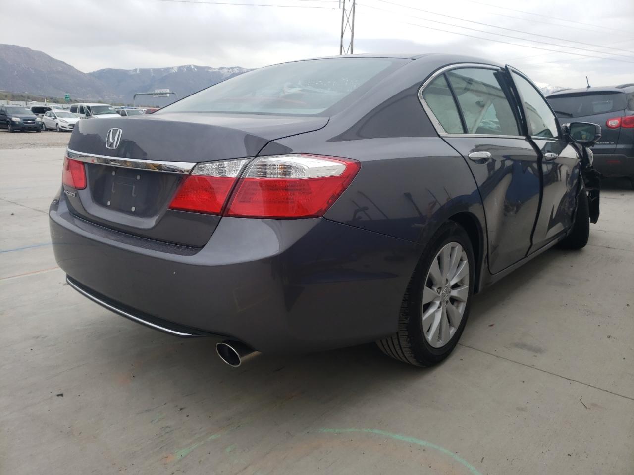 Photo 4 from auction – 2015 HONDA ACCORD EX with VIN 1HGCR2F79FA006189