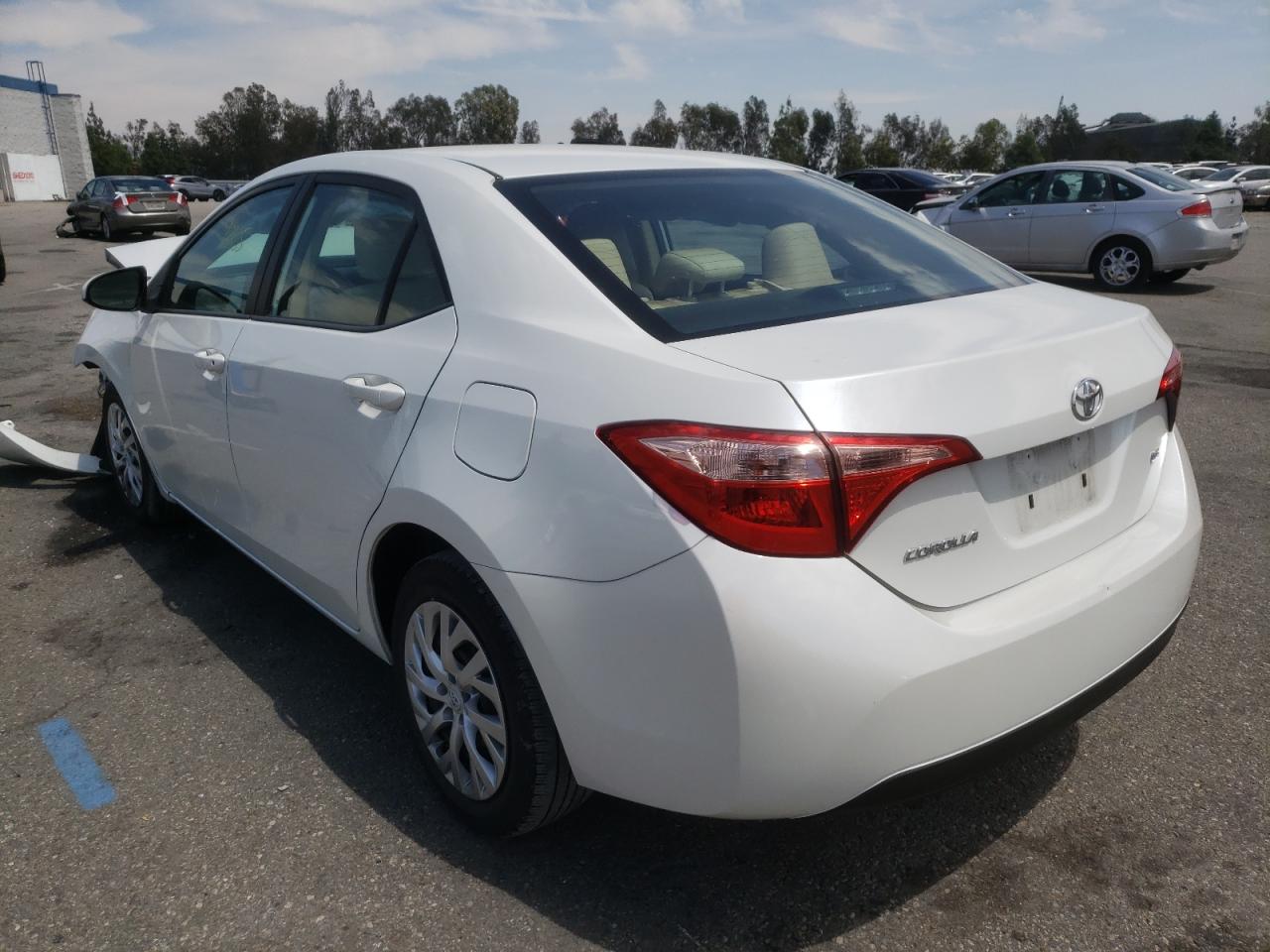 Photo 13 from auction – 2017 TOYOTA COROLLA L with VIN 5YFBURHE7HP733584