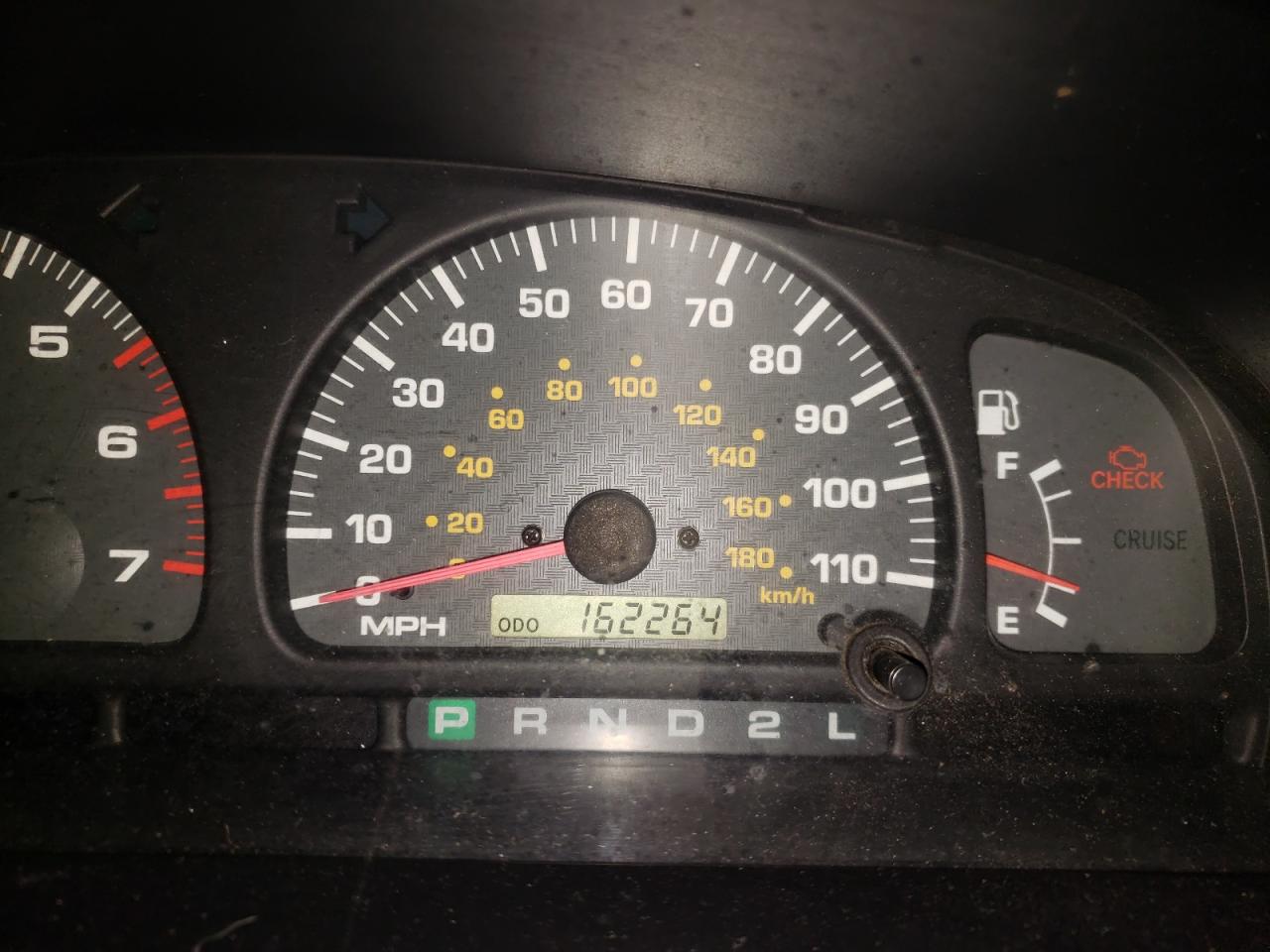 Photo 8 from auction – 2002 TOYOTA 4RUNNER LI with VIN JT3GN87R020220667