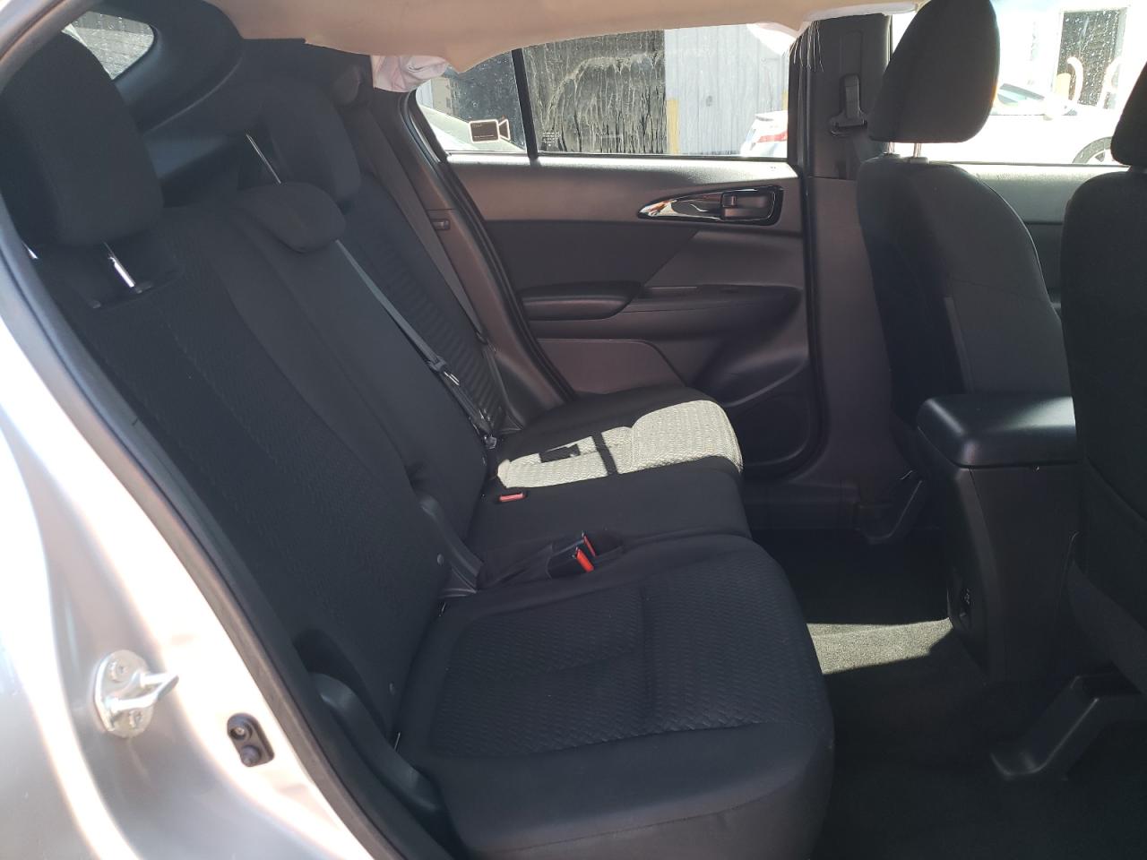 Photo 6 from auction – 2019 MITSUBISHI ECLIPSE CR with VIN JA4AT3AA4KZ036044