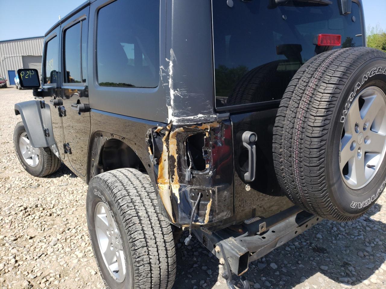 Photo 9 from auction – 2016 JEEP WRANGLER U with VIN 1C4HJWDG5GL330459
