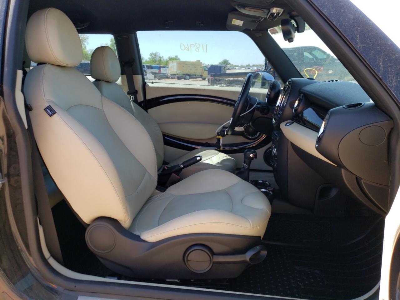 Photo 5 from auction – 2011 MINI COOPER S with VIN WMWSV3C59BTY12768
