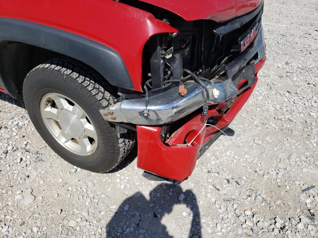 Photo 9 from auction – 2005 GMC NEW SIERRA with VIN 2GTEK13T951225671