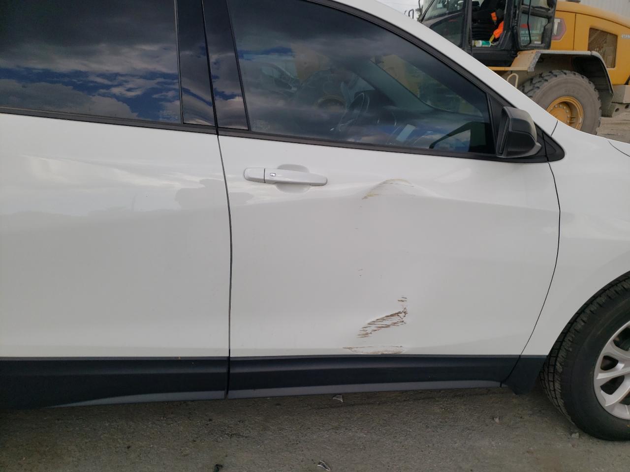 Photo 9 from auction – 2018 CHEVROLET EQUINOX LS with VIN 3GNAXHEV8JS570963