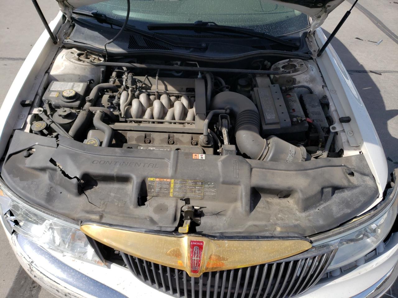 Photo 7 from auction – 2002 LINCOLN CONTINENTA with VIN 1LNHM97V82Y692893