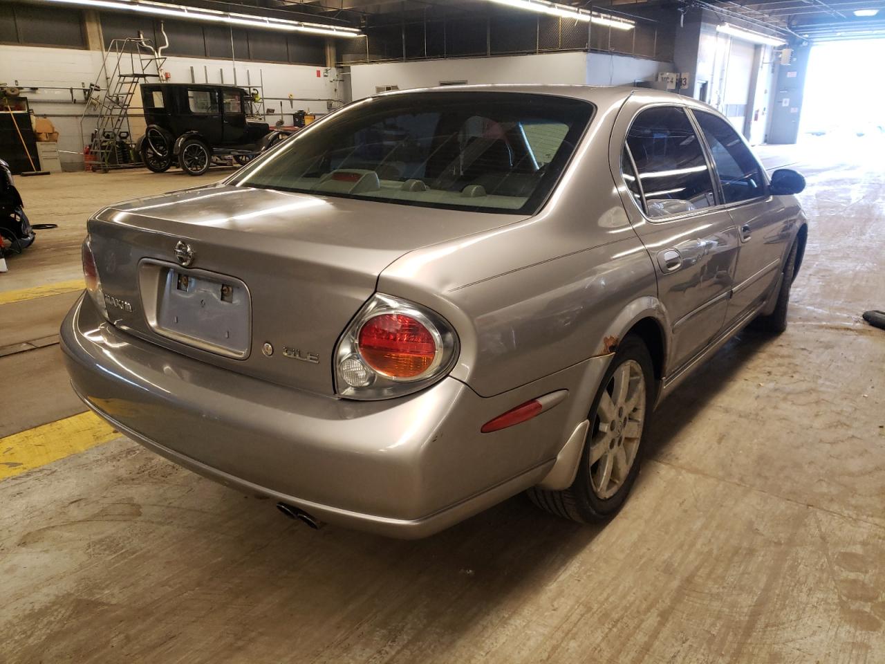 Photo 4 from auction – 2002 NISSAN MAXIMA GLE with VIN JN1DA31AX2T322883