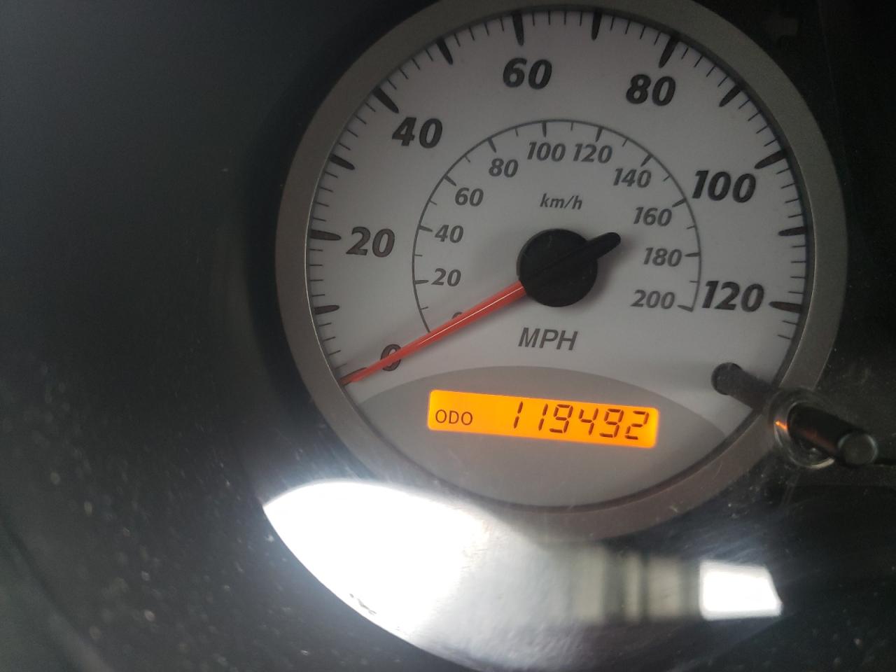 Photo 8 from auction – 2004 TOYOTA RAV4 with VIN JTEHD20V846018016