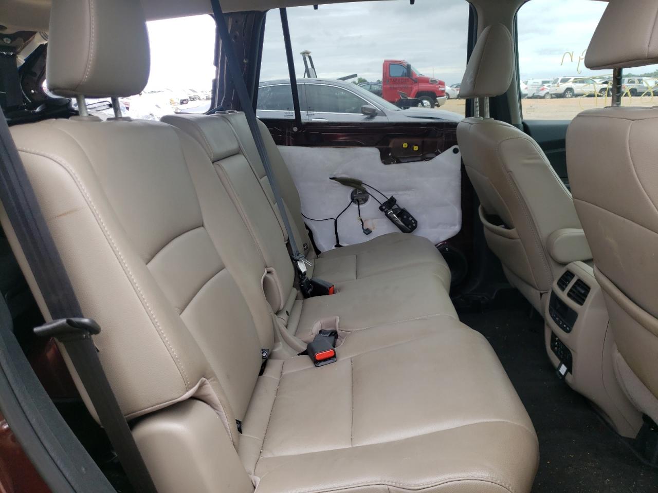 Photo 6 from auction – 2016 HONDA PILOT EXL with VIN 5FNYF5H81GB020326