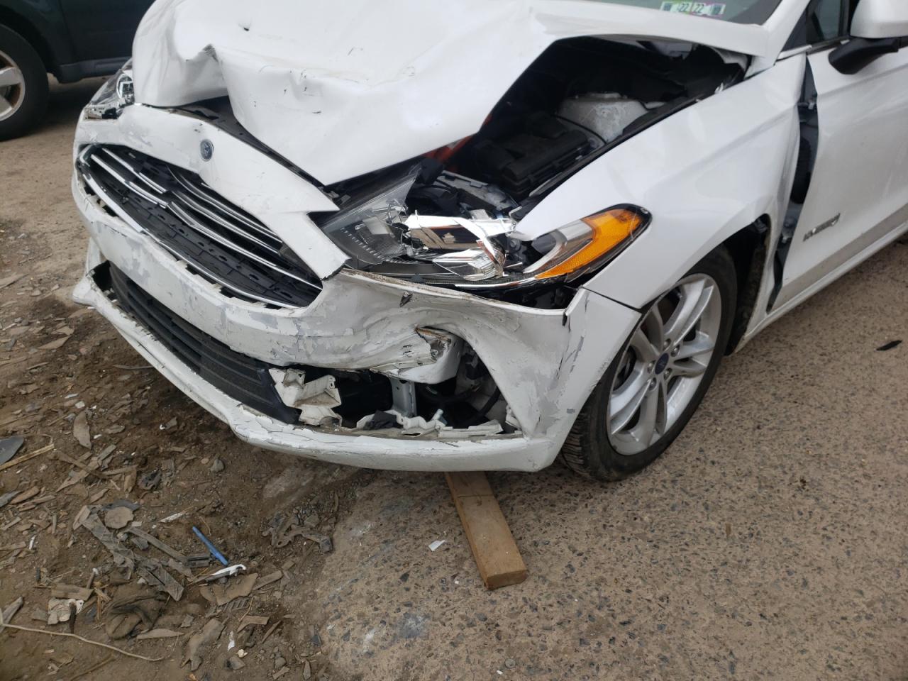 Photo 9 from auction – 2018 FORD FUSION SE with VIN 3FA6P0LU0JR168782