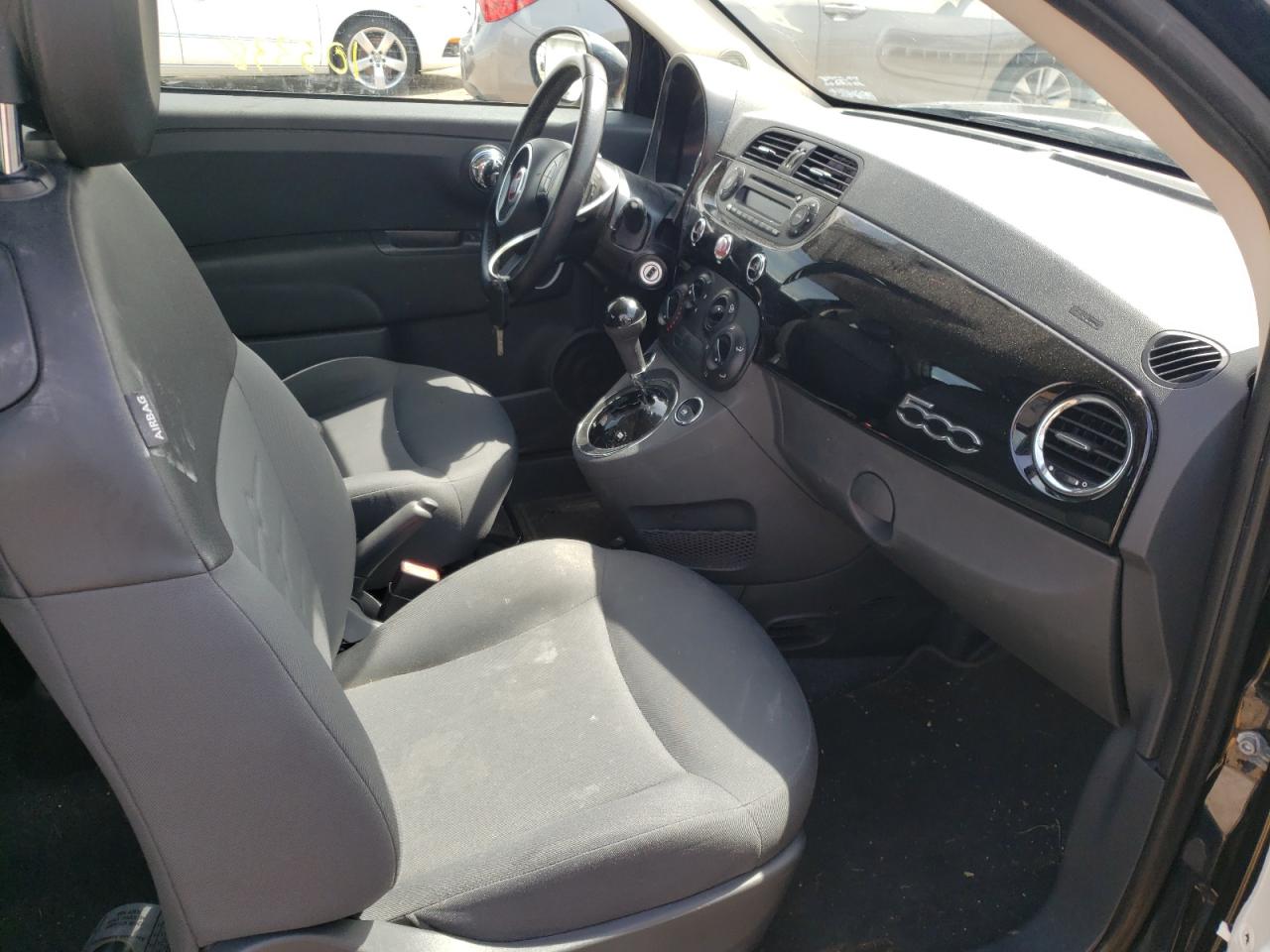 Photo 5 from auction – 2015 FIAT 500 POP with VIN 3C3CFFAR8FT695968